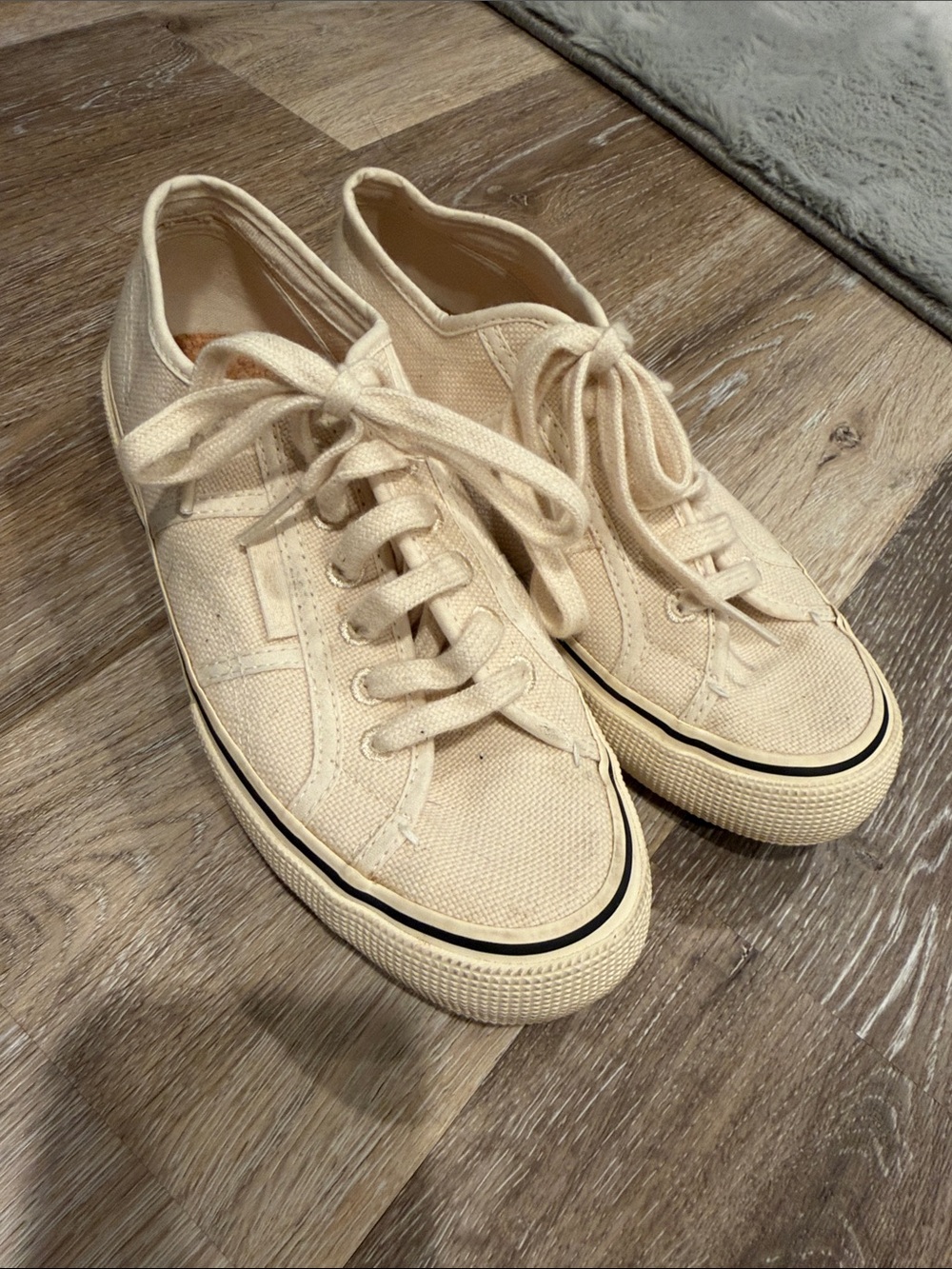Superga Women’s Canvas Low-Top Lace-Up Sneakers in Cream 38